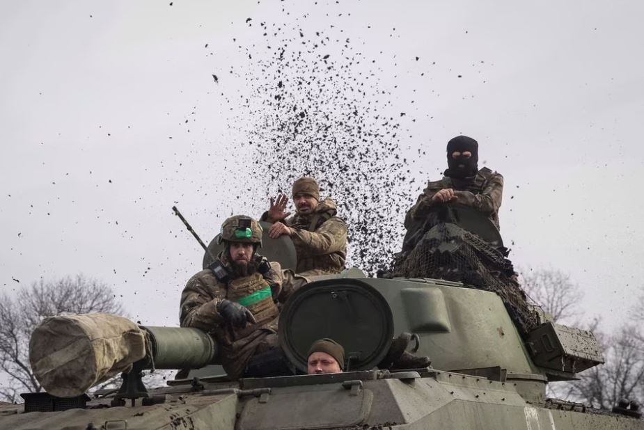 Nga chặn quân dự bị của Ukraine, nhắm vào tuyến huyết mạch duy nhất ở Bakhmut